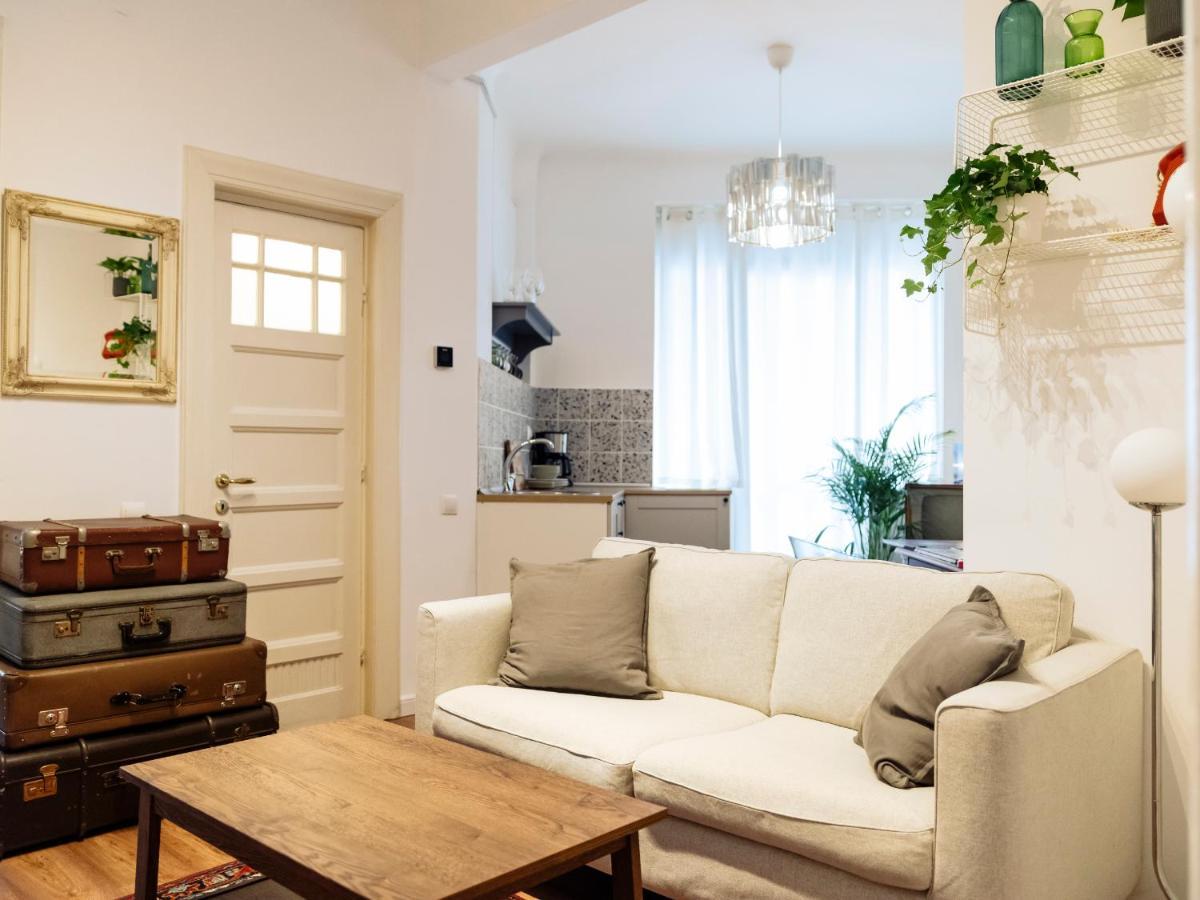 Lovely Vintage Double Studio In City Center Bukares Bagian luar foto