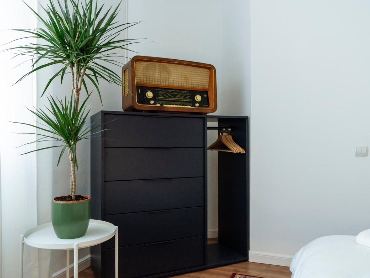 Lovely Vintage Double Studio In City Center Bukares Bagian luar foto