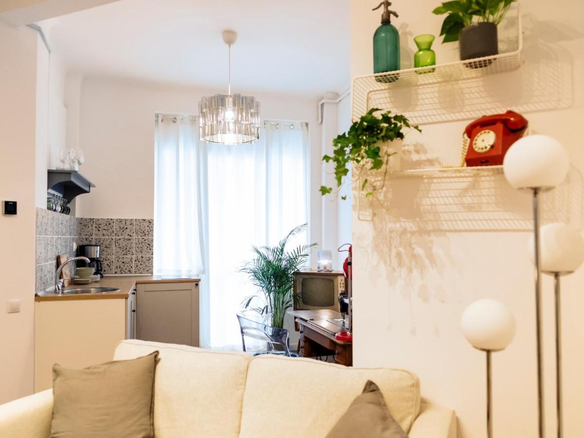 Lovely Vintage Double Studio In City Center Bukares Bagian luar foto