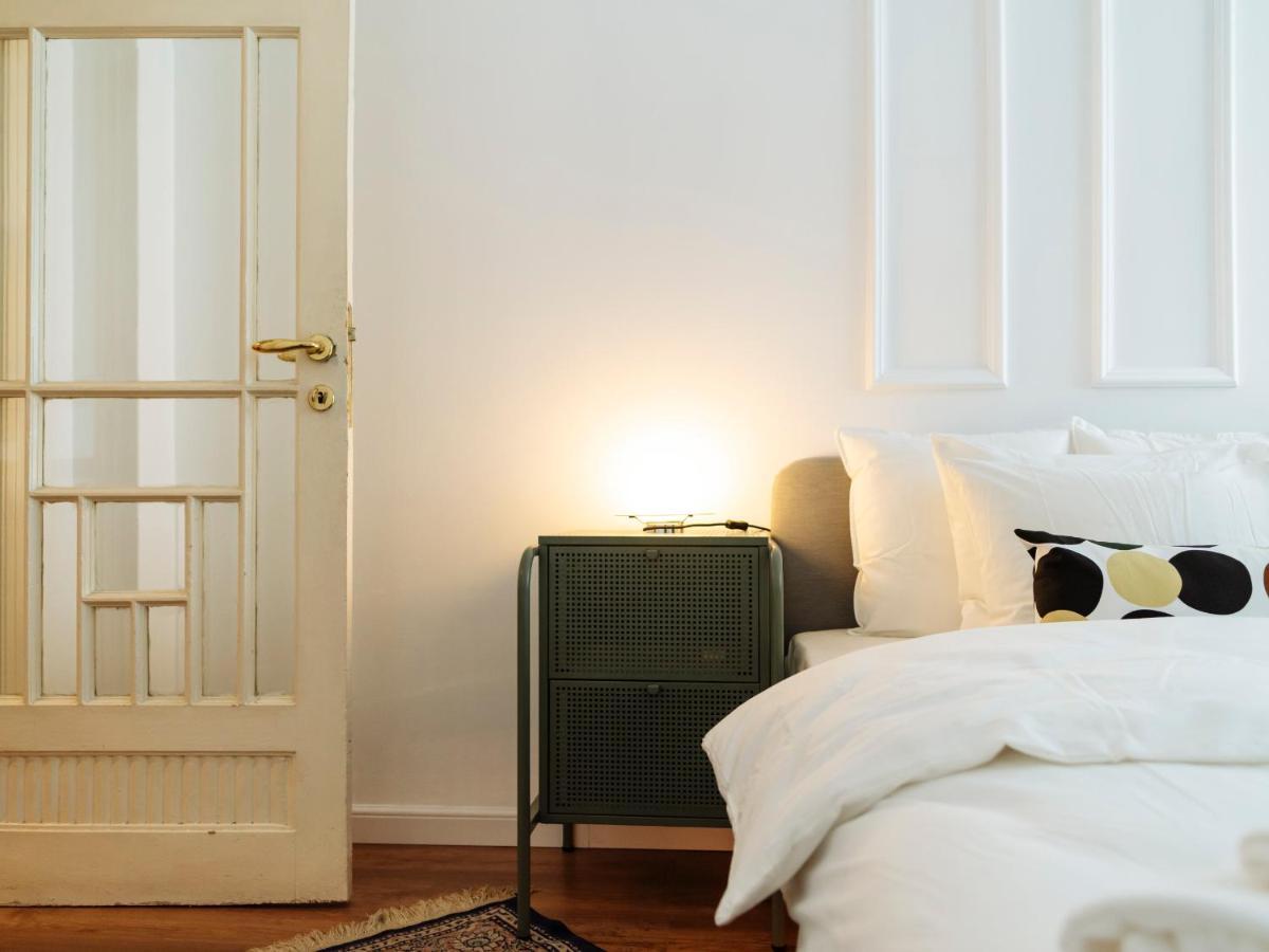 Lovely Vintage Double Studio In City Center Bukares Bagian luar foto